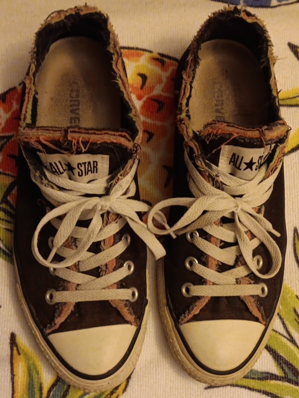 Converse Black With Neon Bordering Mens 8 Women 10 US Size Shoes